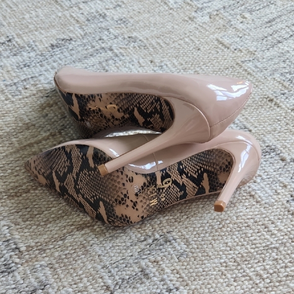 Mix No. 6 Blush Patent Leather Heels - Picture 3 of 4
